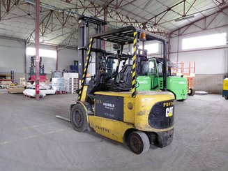 Carretilla contrapesada de 4 ruedas Caterpillar EP30K