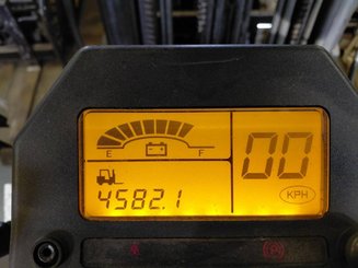 Carretilla contrapesada de 3 ruedas Caterpillar EP18NT
