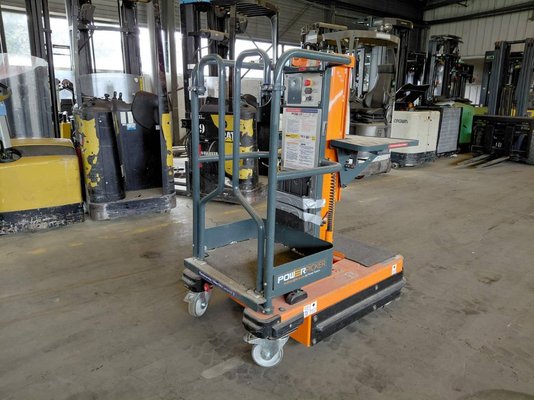 Plataforma de mástil JLG POWER PICKER - 1