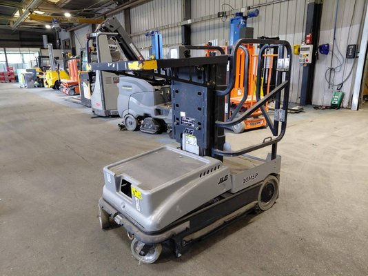 Plataforma de mástil JLG 10MSP - 1