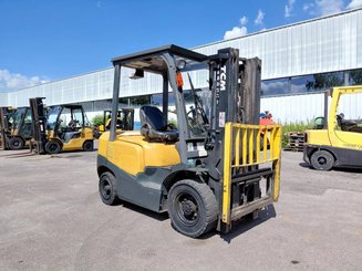 Carretilla contrapesada de 4 ruedas TCM FD25T3