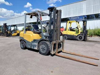 Carretilla contrapesada de 4 ruedas TCM FD30T3