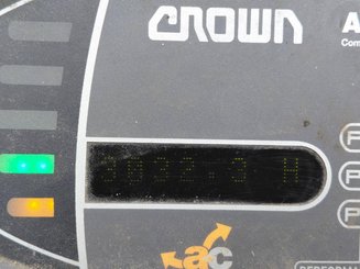 Carretilla contrapesada de 4 ruedas Crown SC6040-16 - 13