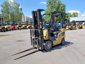 Carretilla contrapesada de 4 ruedas Caterpillar GP18N