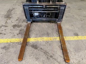 Carretilla contrapesada de 4 ruedas Caterpillar GP25N