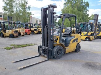 Carretilla contrapesada de 4 ruedas Caterpillar GP25N