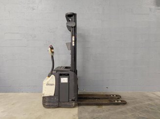 Apilador con conductor acompañante Crown ESI4000-12 - 3