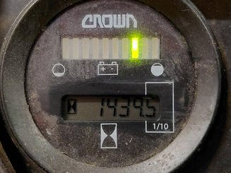 Apilador con conductor acompañante Crown WF3000 10