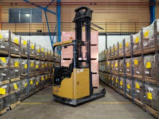 Carretilla retráctil Hyster HYR2.0