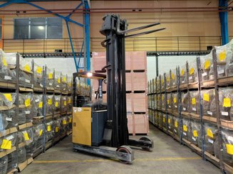 Carretilla retráctil Hyster HYR2.0