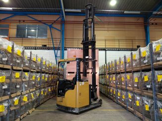 Carretilla retráctil Hyster HYR2.0