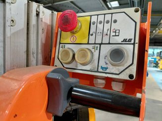 Plataforma de mástil JLG TOUCANDUO