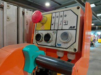 Plataforma de mástil JLG TOUCANDUO