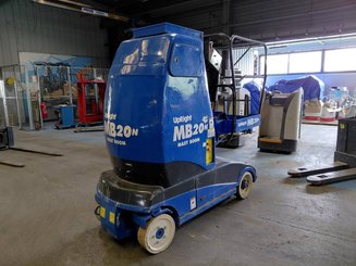 Plataforma de mástil Upright MB20N