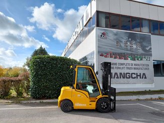 Carretilla contrapesada de 4 ruedas Hangcha XE30Hi ( CPD30-XEY2H2-SI )