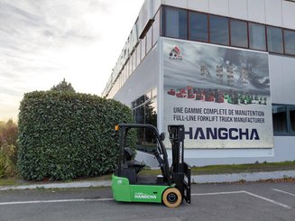 Carretilla contrapesada de 3 ruedas Hangcha X3W15i (CPDS15-XD4-SI)