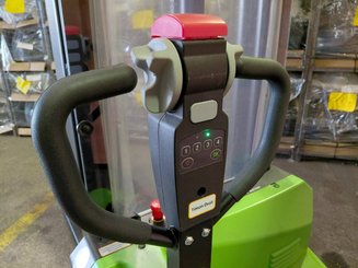 Apilador con conductor acompañante Hangcha CDD15-A2MC2-ISZ - 3