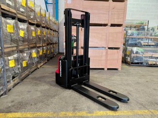 Apilador con conductor acompañante Hangcha CDD12-AMC2-L