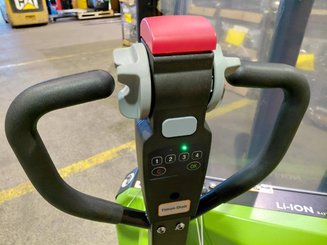 Apilador con conductor acompañante Hangcha CDD15-A2MC2-ISZ