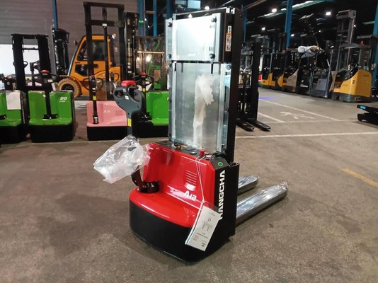 Apilador con conductor acompañante Hangcha CDD12-AMC2-L - 1