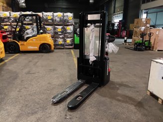 Apilador con conductor acompañante Hangcha CDD12-AMC2-L - 1
