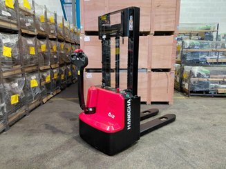 Apilador con conductor acompañante Hangcha CDD12-AMC2-L