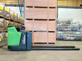 Transpaleta con plataforma Hangcha CBD20-XT1S-SiSU