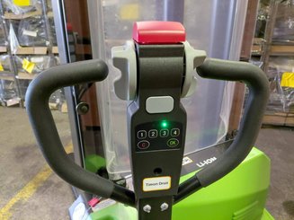 Apilador con conductor acompañante Hangcha CDD15-A2MC2-ISZ