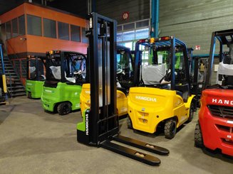 Apilador con conductor acompañante Hangcha CDD15-A2MC2-ISZ