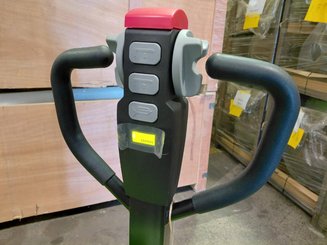 Apilador con conductor acompañante Hangcha CDD15-A2MC2-ISZ