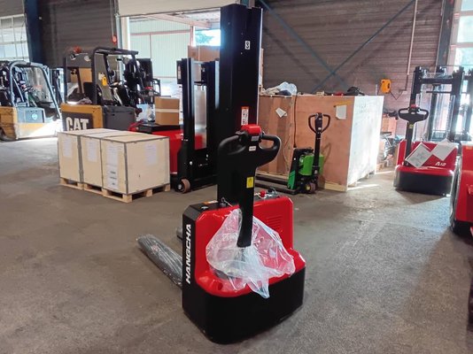 Apilador con conductor acompañante Hangcha CDD12-AMC2  - 1