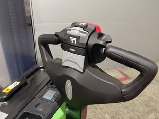 Apilador con conductor acompañante Hangcha CDD14-XT1-SI 