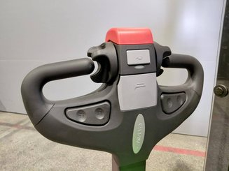 Apilador con conductor acompañante Hangcha CDD12-AMC2-Li