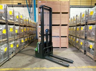 Apilador con conductor acompañante Hangcha CDD12-AMC2-Li