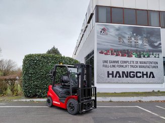 Carretilla contrapesada de 4 ruedas Hangcha XF25D-2 (CPCD25-X2H7F1)