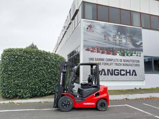 Carretilla contrapesada de 4 ruedas Hangcha XF25D-2 (CPCD25-X2H7F1)