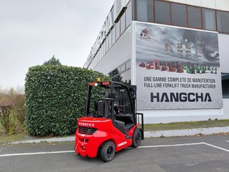 Carretilla contrapesada de 4 ruedas Hangcha XF25D-2 (CPCD25-X2H7F1)