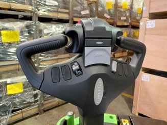 Apilador con plataforma Hangcha CDD16-XT1S-SiL