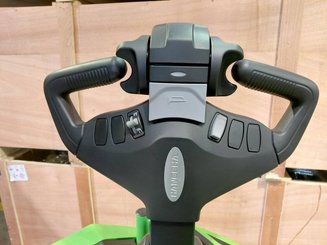 Apilador con plataforma Hangcha CDD16-XT1S-SiL