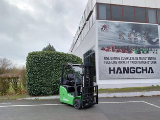 Carretilla contrapesada de 3 ruedas Hangcha  XC3-18i (CPDS18-XCY2G-SI) 