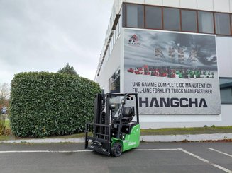 Carretilla contrapesada de 3 ruedas Hangcha  XC3-18i (CPDS18-XCY2G-SI) 