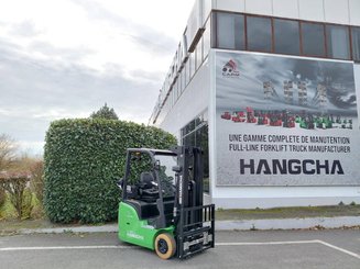 Carretilla contrapesada de 3 ruedas Hangcha XC3-18i