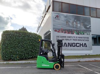 Carretilla contrapesada de 3 ruedas Hangcha XC3-18i