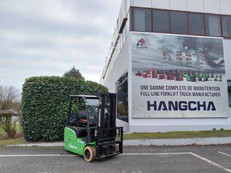 Carretilla contrapesada de 3 ruedas Hangcha XC3-20i (CPDS20-XCC2G-SI)