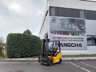 Carretilla contrapesada de 4 ruedas Hangcha XE15i (CPD15-XEY2HA-SI)