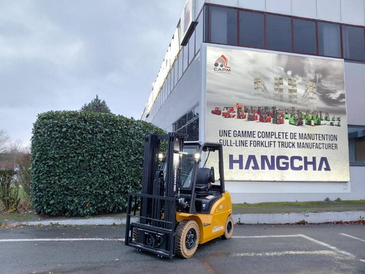 Carretilla contrapesada de 4 ruedas Hangcha XE25i ( CPD25-XEY2HA-SI ) - 1