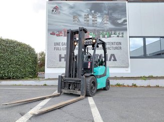 Carretilla contrapesada de 4 ruedas Hyster H3.00FT