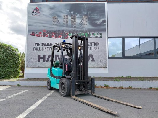 Carretilla contrapesada de 4 ruedas Hyster H3.00FT - 1