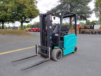 Carretilla contrapesada de 4 ruedas Hyster J2.50XM