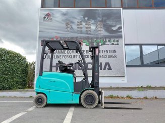 Carretilla contrapesada de 4 ruedas Hyster J2.50XM